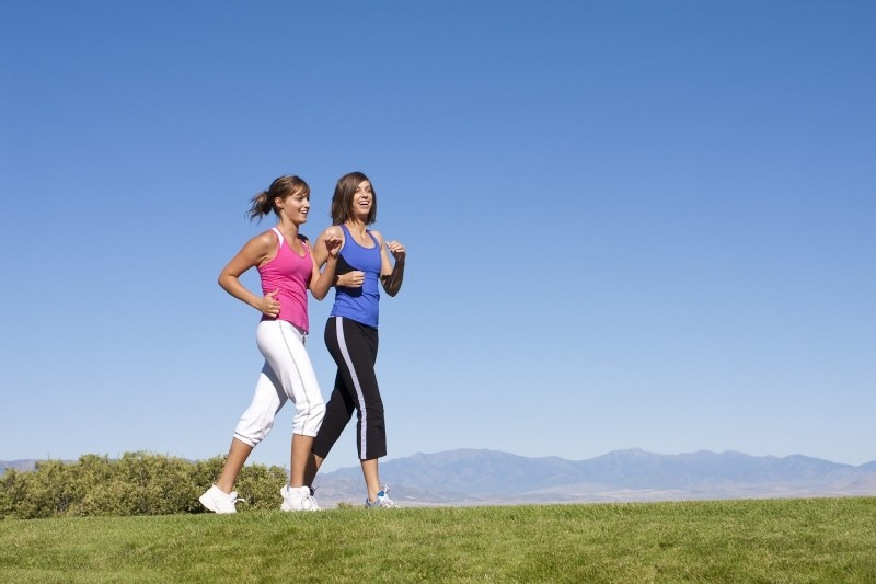 10 bí quyết đi bộ để giảm cân nhanh