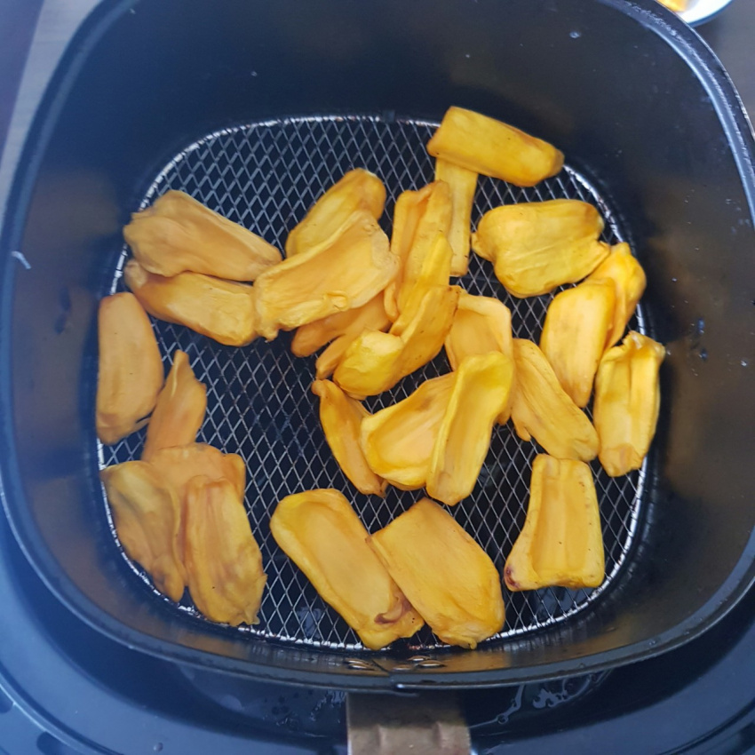 cooking tips, dishes from an oil-free fryer, how to make dried jackfruit, smart cooking tips, tet dishes, how to, vietnamese mother instructs how to make dried jackfruit with a super easy oil-free fryer