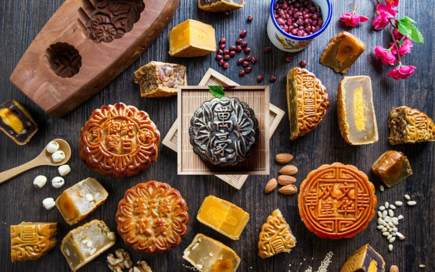 moon cake, how has mooncakes changed in the 21st century?