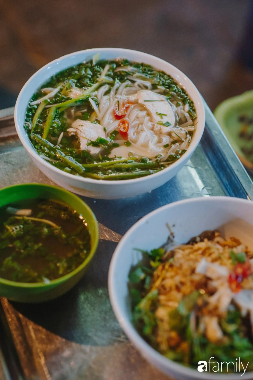 delicious restaurant in hanoi, hanoi night eatery, hanoi night noodle shop, night pho, 5 hanoi night noodle shops are delicious and heart-warming, there are shops selling all night