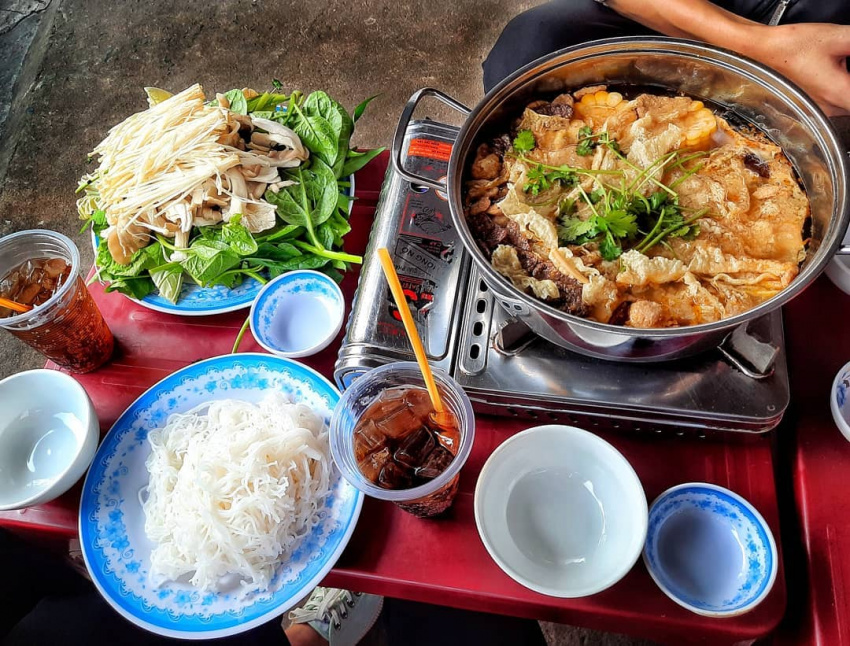 Two very famous vegetarian hotpot restaurants in Thu Duc University village, priced from only 35,000 VND
