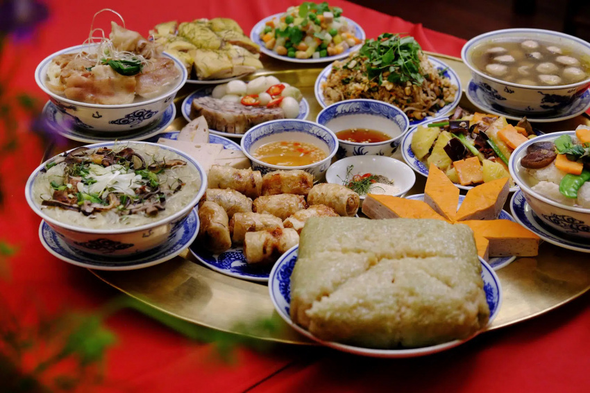 delicious vietnamese food, lunar new year, new year's ox, tet festival in the north, traditional tet tray in the north, vietnamese cuisine, vietnamese food culture, each dish preserves vietnamese culture