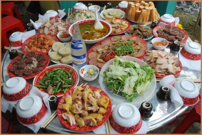 central dish, tet rice tray in the central region, tet tray of people in the central region, missing the simplicity in the tet tray of central vietnam