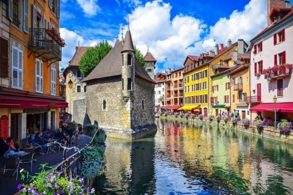 Annecy, the dreamy old town under the French Alps