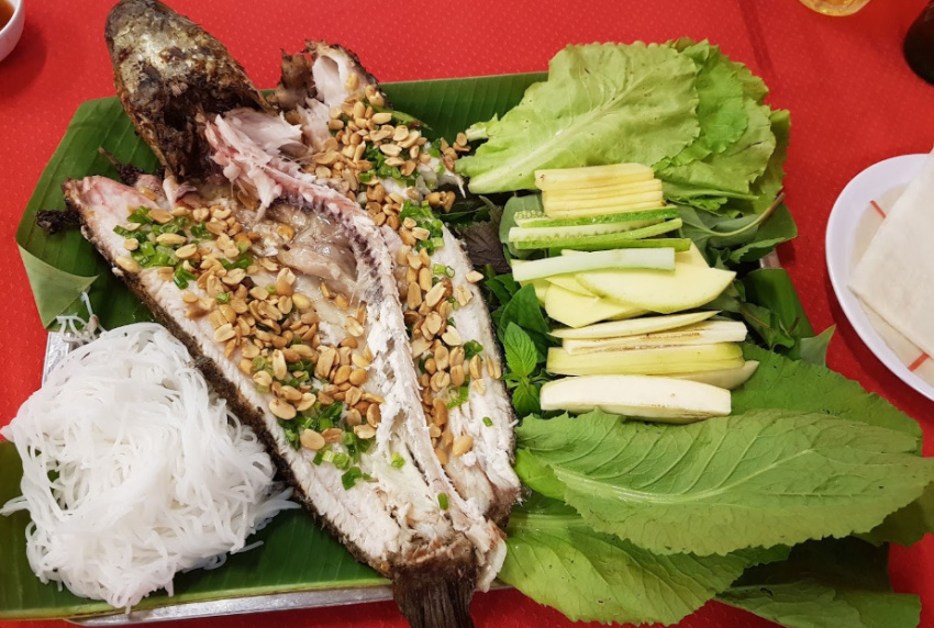 grilled snakehead fish, mr. mr. apple, saigon, saigon cuisine, street food, 3 addresses selling delicious grilled snakehead fish to worship mr. cong ong tao in saigon