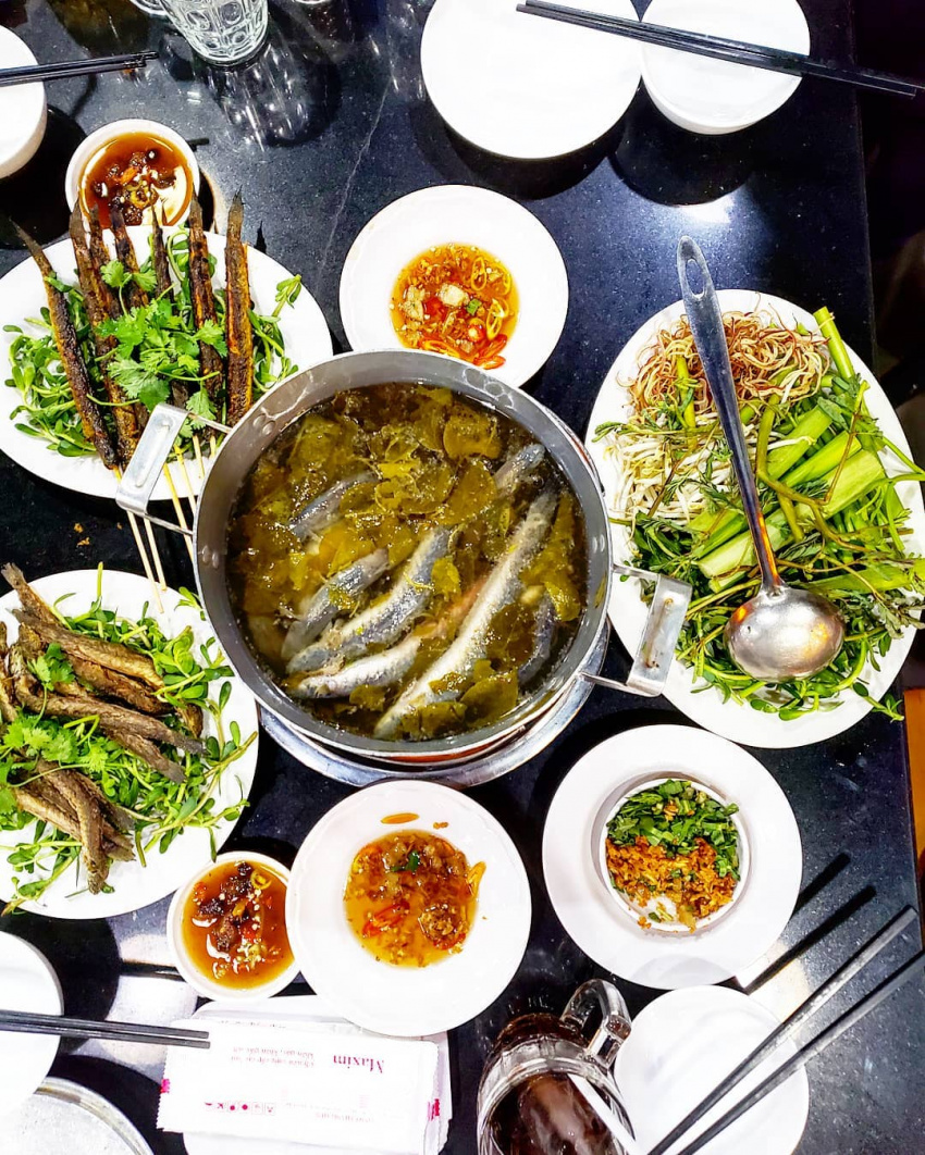 delicious hot pot restaurant in saigon, good restaurant in saigon, saigon cuisine, saigon delicacies, streets cuisine, 5 famous delicious hot pot dishes, associated with the life of saigon people