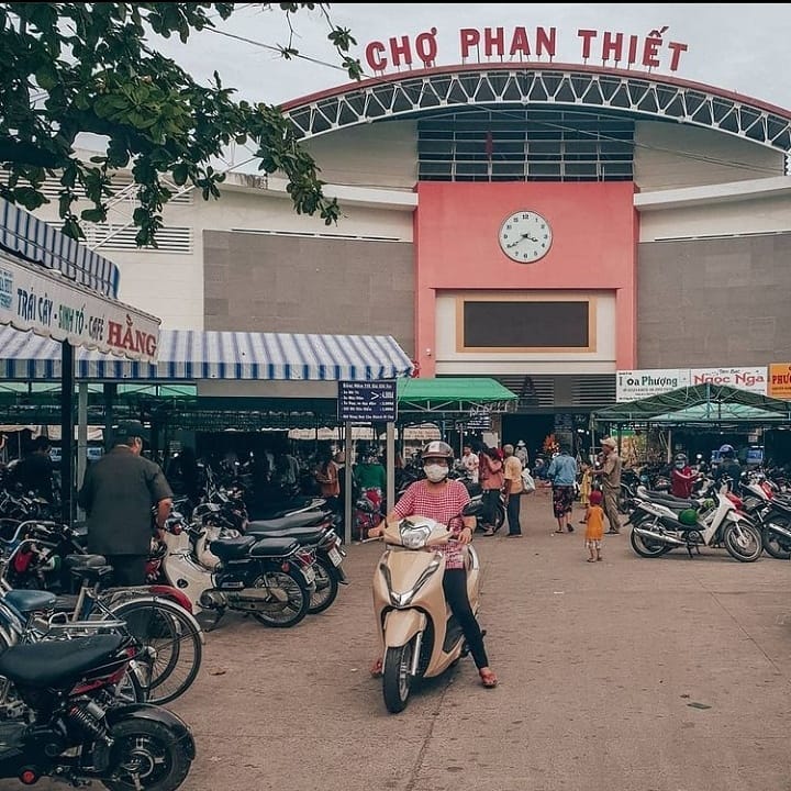phan thiet market, phan thiet tourism, phan thiet tourist destination, what is there in phan thiet tourism?, 3 famous markets with many delicious foods should visit