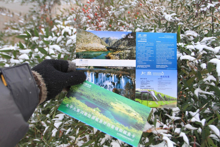 asia travel, chinese tourism, jiuzhaigou, travel tips, winter travel, see jiuzhaigou – paradise on earth when snow is white