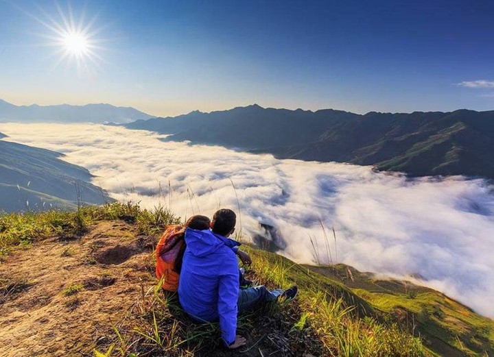cloud hunting, travel near hanoi, vietnam tourism, weekend travel, winter travel, famous rattan hunting spots, satisfying the dream of travel enthusiasts