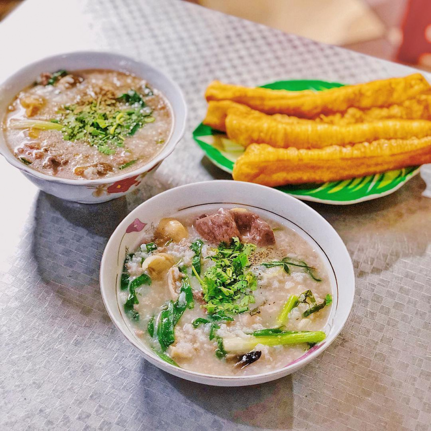 Two strange but delicious porridge dishes of the Tieu people in Saigon