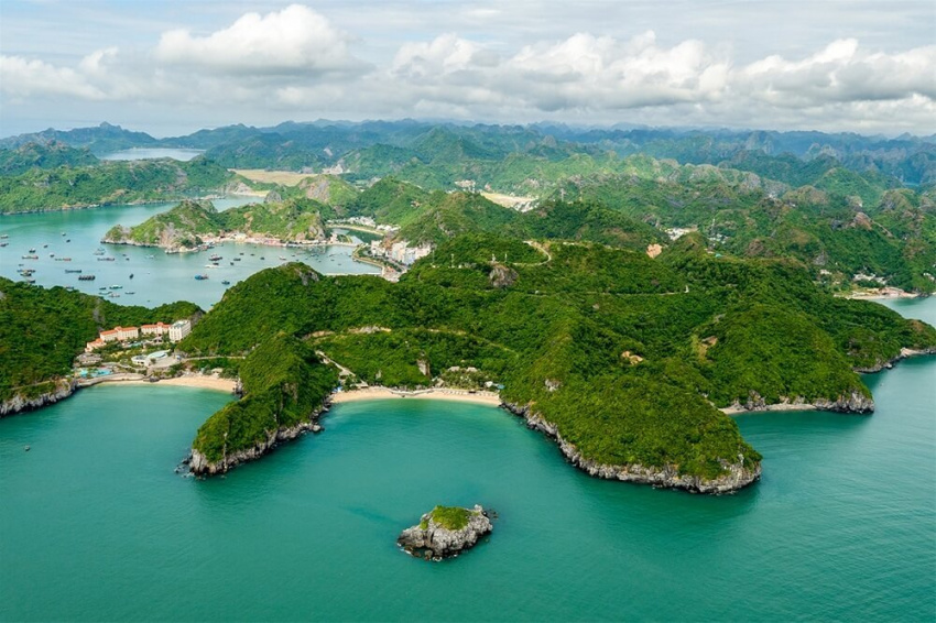 asia island châu, beautiful island in asia, cat ba, island, island tourism, vietnam tourism, 5 islands to stay in are always on the list of tourists when traveling to asia