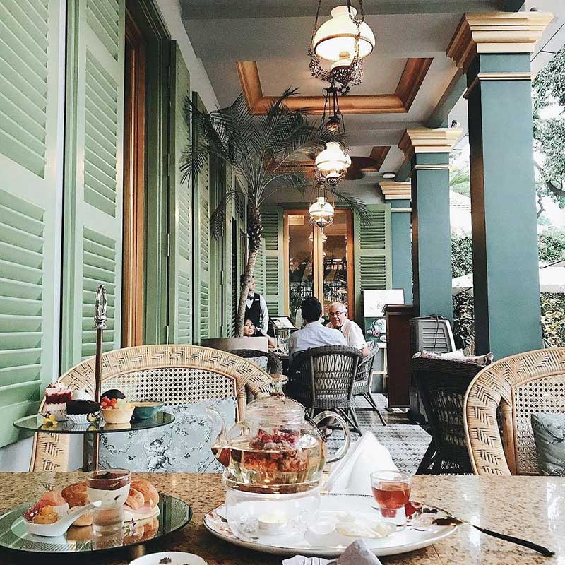 a beautiful cafe, cafe, nice cafe, nice cafe in saigon, saigon cuisine, 3 coffee shops that are both beautiful and suitable for business dates in saigon