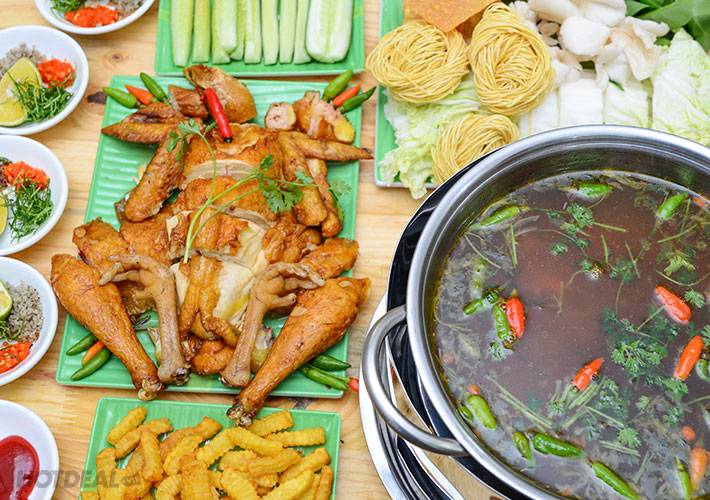 Warm people on a rainy Saigon day with 3 delicious hot pot restaurants, reasonable prices
