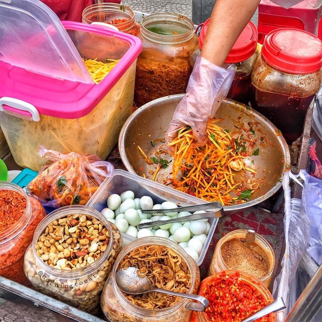 ricepaper, saigon cuisine, saigon delicacies, saigon rice paper, street food, streets cuisine, 7 rice paper shops conquering snack lovers in saigon