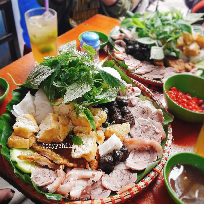 delicious restaurant in hanoi, hanoi cuisine, hanoi specialties, street food, vermicelli with shrimp paste, what's for lunch, 7 delicious shrimp paste noodle shops for people who don’t know ‘what to eat this afternoon’ in hanoi