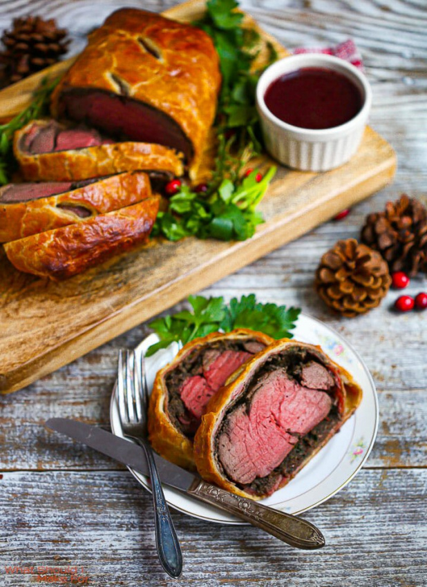 beef wellington, beefsteak, cooking recipe, cuisine, world cuisine, beef wellington, the aristocratic dish of england makes the whole world wobble
