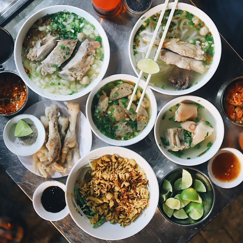 delicious restaurant, good restaurant in district 5, good restaurant in saigon, saigon cuisine, saigon delicacies, 2 famous delicious restaurants in district 5 just thinking about it makes me feel hungry