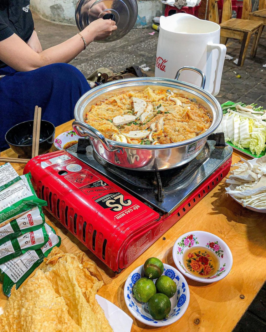 2 delicious vegetarian hot pot restaurants with very affordable prices in Can Tho
