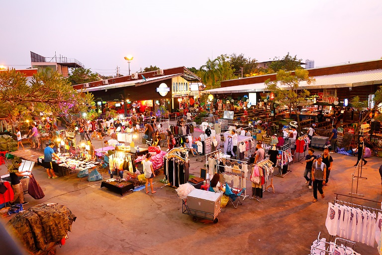 ​top 5 khu chợ được ví như thiên đường mua sắm ở bangkok thái lan