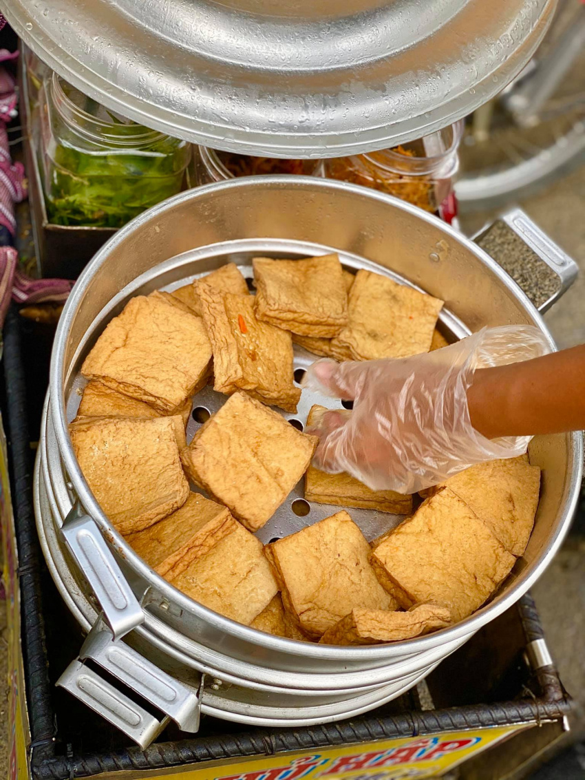 can poetry tourism, steamed tofu, street food, streets cuisine, western travel, steamed tofu – strange but familiar street food is very “fever” in can tho