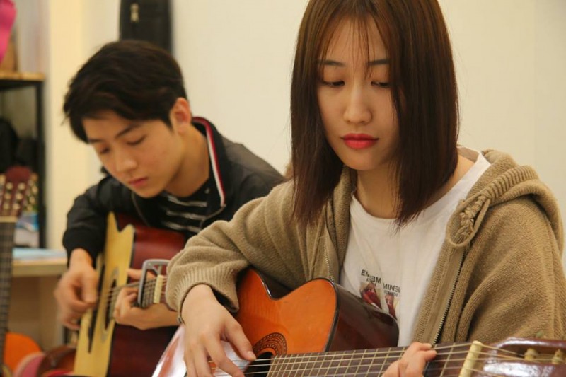 6 địa chỉ học đàn guitar giá rẻ và uy tín nhất dành cho sinh viên hải phòng