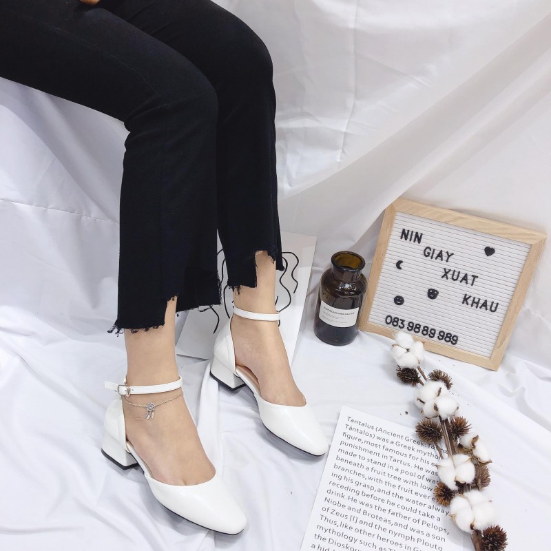 10 shop giày dép đẹp, chất lượng được yêu thích nhất trên instagram