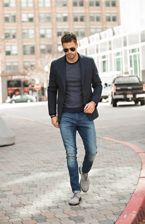 6 cách phối áo vest nam với quần jean