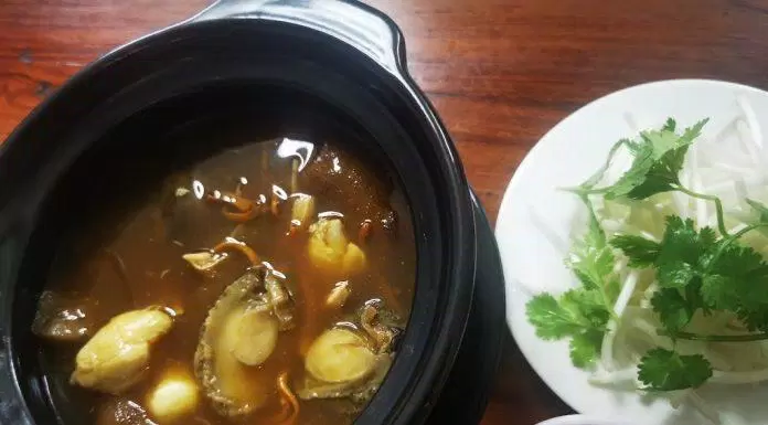 ẩm thực, quán ngon, review hua wu lou: khám phá quán dimsum bình dân hot nhất khu bàn cờ