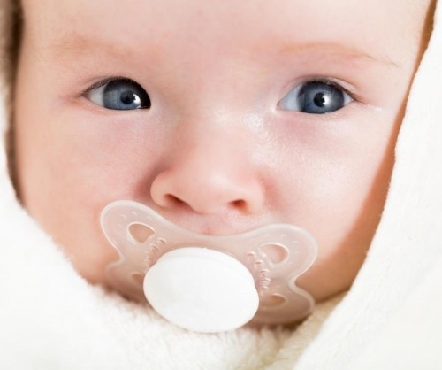 7 cách chữa nấc cụt cho trẻ sơ sinh và trẻ nhỏ