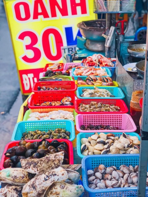 10 cheapest delicious snail shops in Saigon young people can't ignore