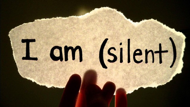 10 bài văn nghị luận về sự im lặng đáng sợ của người tốt (lớp 12) hay nhất