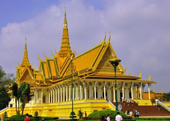 Đi du lịch Campuchia nên tham quan những nơi nào?
