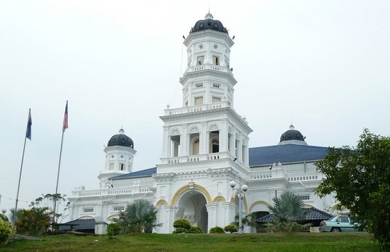 tham quan thánh đường hồi giáo sultan abu bakar đẹp nhất malaysia