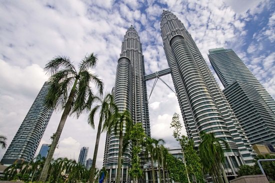 Tháp đôi Petronas – biểu tượng nổi tiếng ở Malaysia