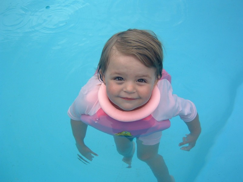 9 địa chỉ bán đồ bơi trẻ em đẹp nhất tphcm