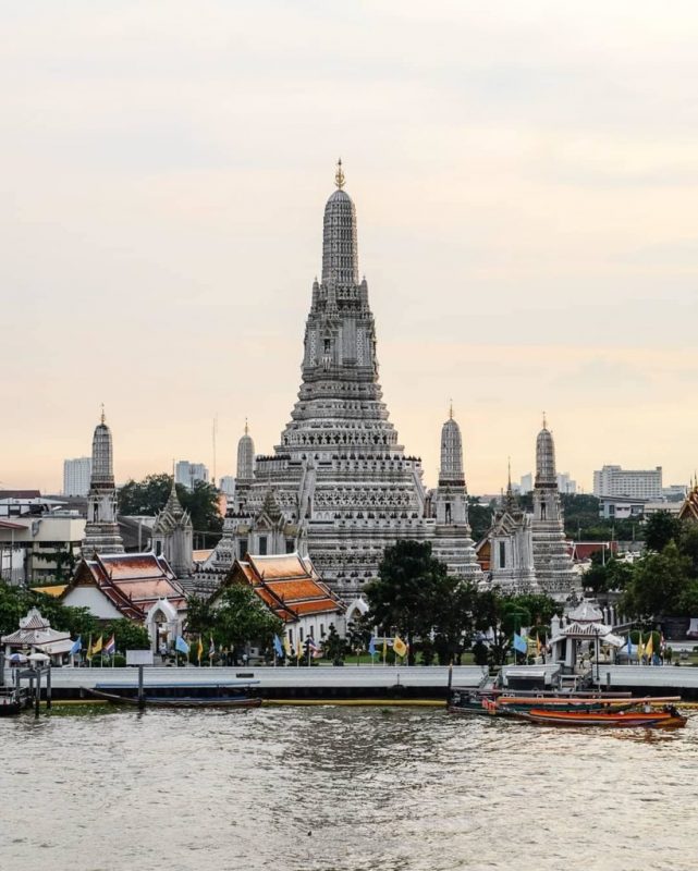 Chùa Wat Arun – Bình minh bên bờ sông Chao Phraya Bangkok
