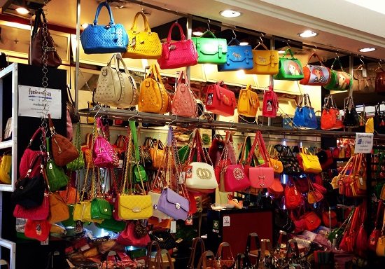 Kinh nghiệm mua sắm tại khu Chinatown ở Bangkok 2021