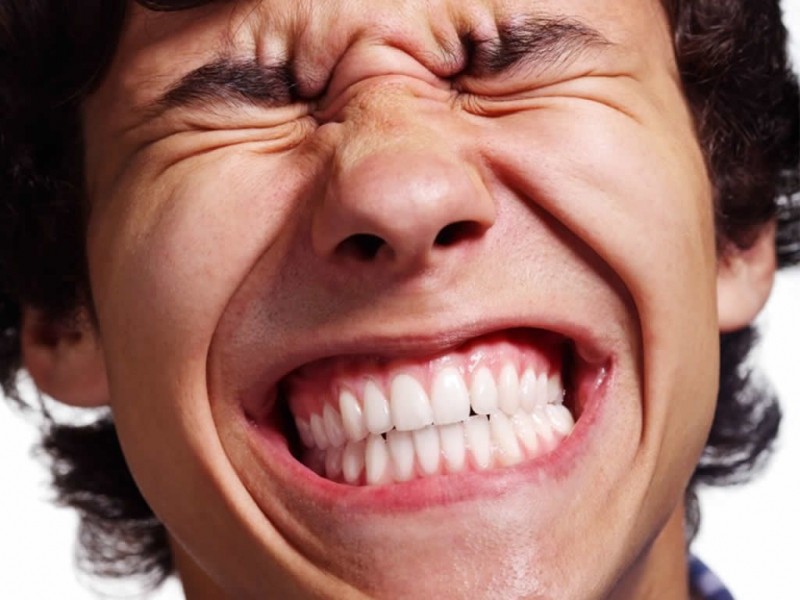 10 thói quen gây hại cho răng của bạn