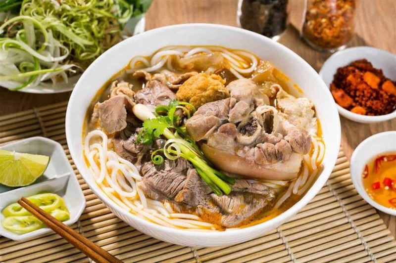 10 best Hue beef noodle shops in Dong Da district, Hanoi