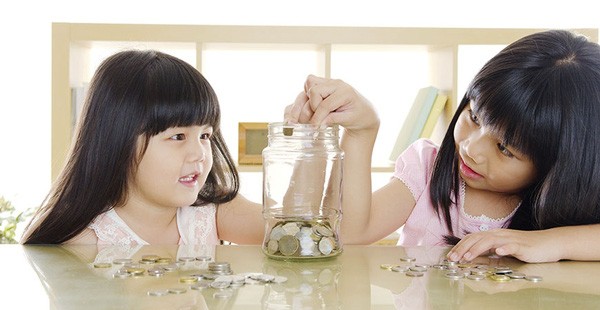 10 cách dạy trẻ tiết kiệm tiền bạc hữu hiệu