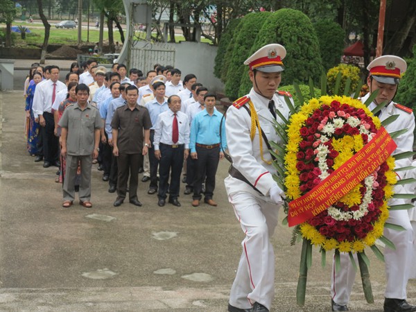 6 bài viếng nghĩa trang liệt sỹ nhân ngày 27-7 hay và ý nghĩa nhất