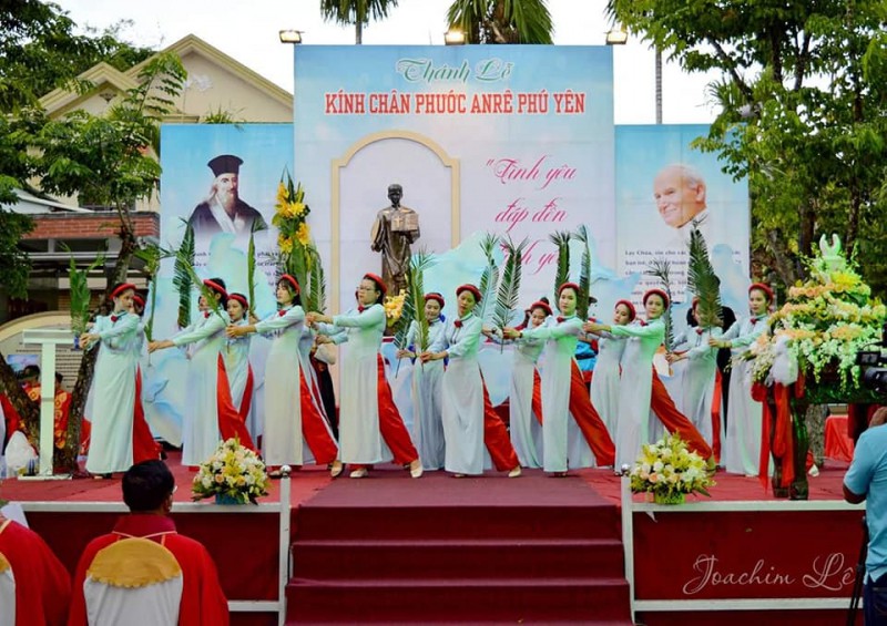 7 Cửa hàng cho thuê trang phục dân tộc đẹp nhất Đà Nẵng