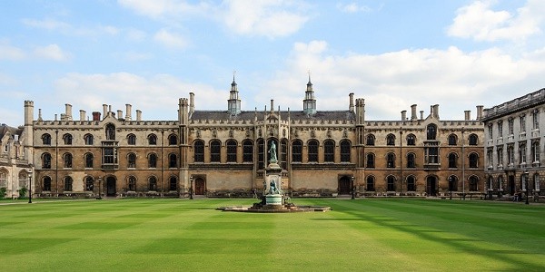 10 trường đại học danh tiếng nhất ở vương quốc anh
