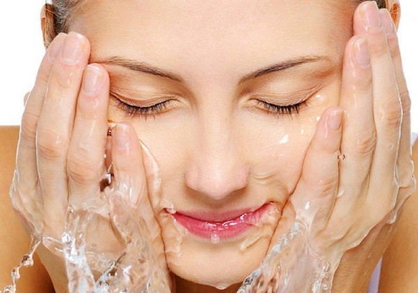 10 hoạt động hàng ngày có thể làm hỏng làn da của bạn
