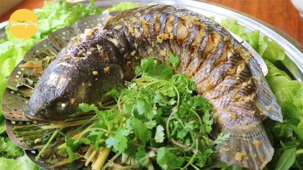 7 công thức làm món cá hấp thơm ngon nhất tại nhà