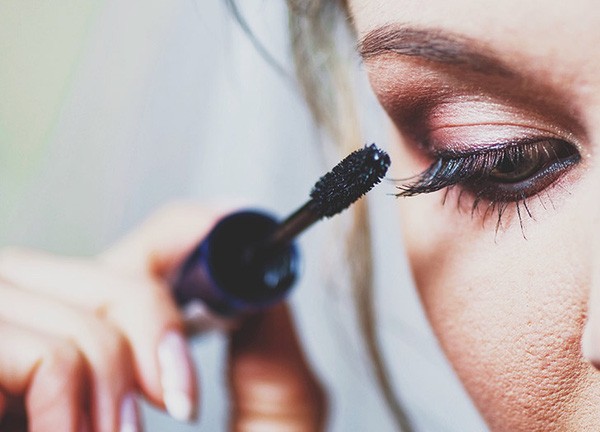 11 cách dùng mascara sai lầm các nàng hay mắc phải