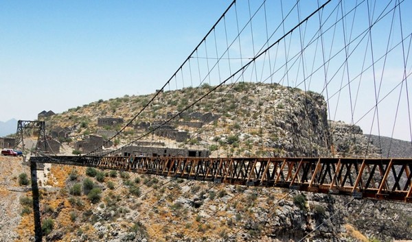10 cây cầu đáng sợ và thu hút nhất thế giới hiện nay