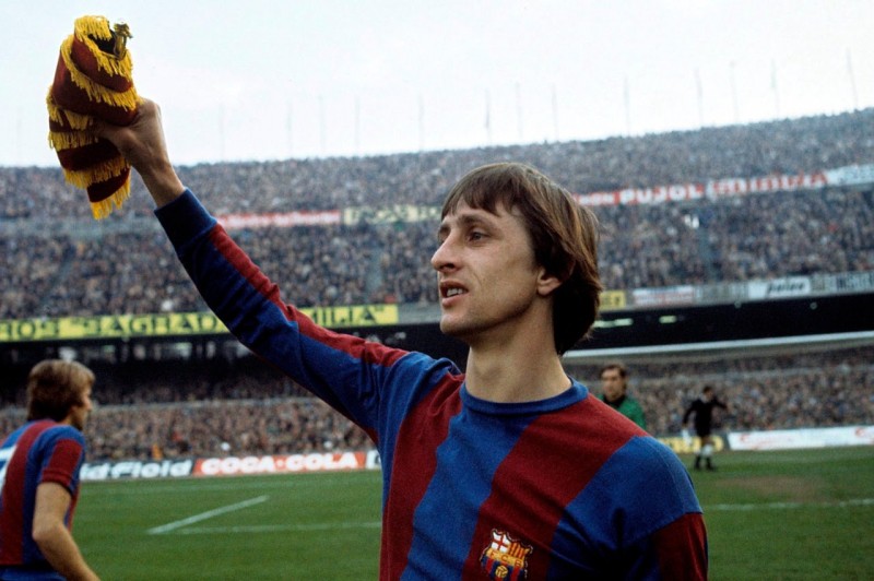 10 cầu thủ chơi hay nhất lịch sử ở clb barcelona