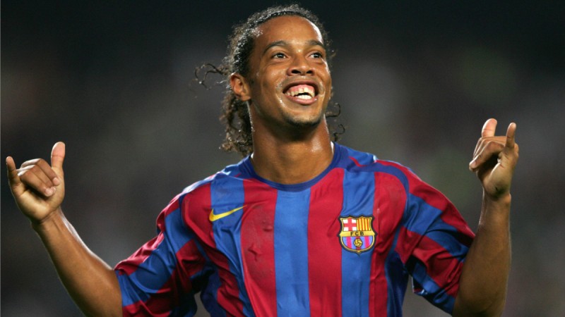 10 cầu thủ chơi hay nhất lịch sử ở clb barcelona