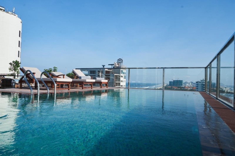 9 khách sạn đà nẵng gần biển mỹ khê giá rẻ